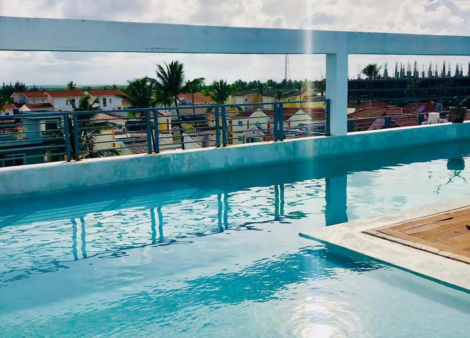 Ducassi Rooftop Pool Suites Beach Club And Spa Punta Cana